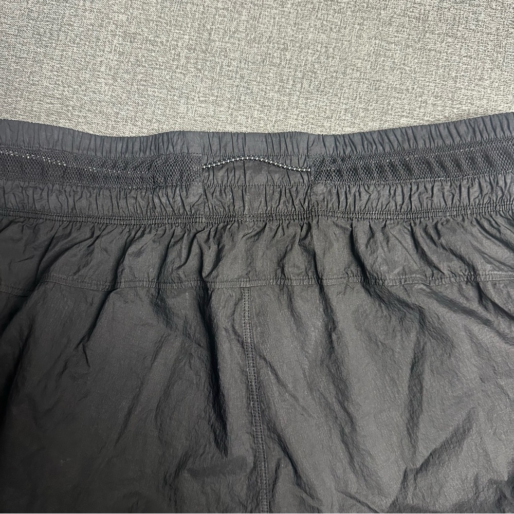 Lululemon Step Out High Rise Short 3" - Picture 2 of 8